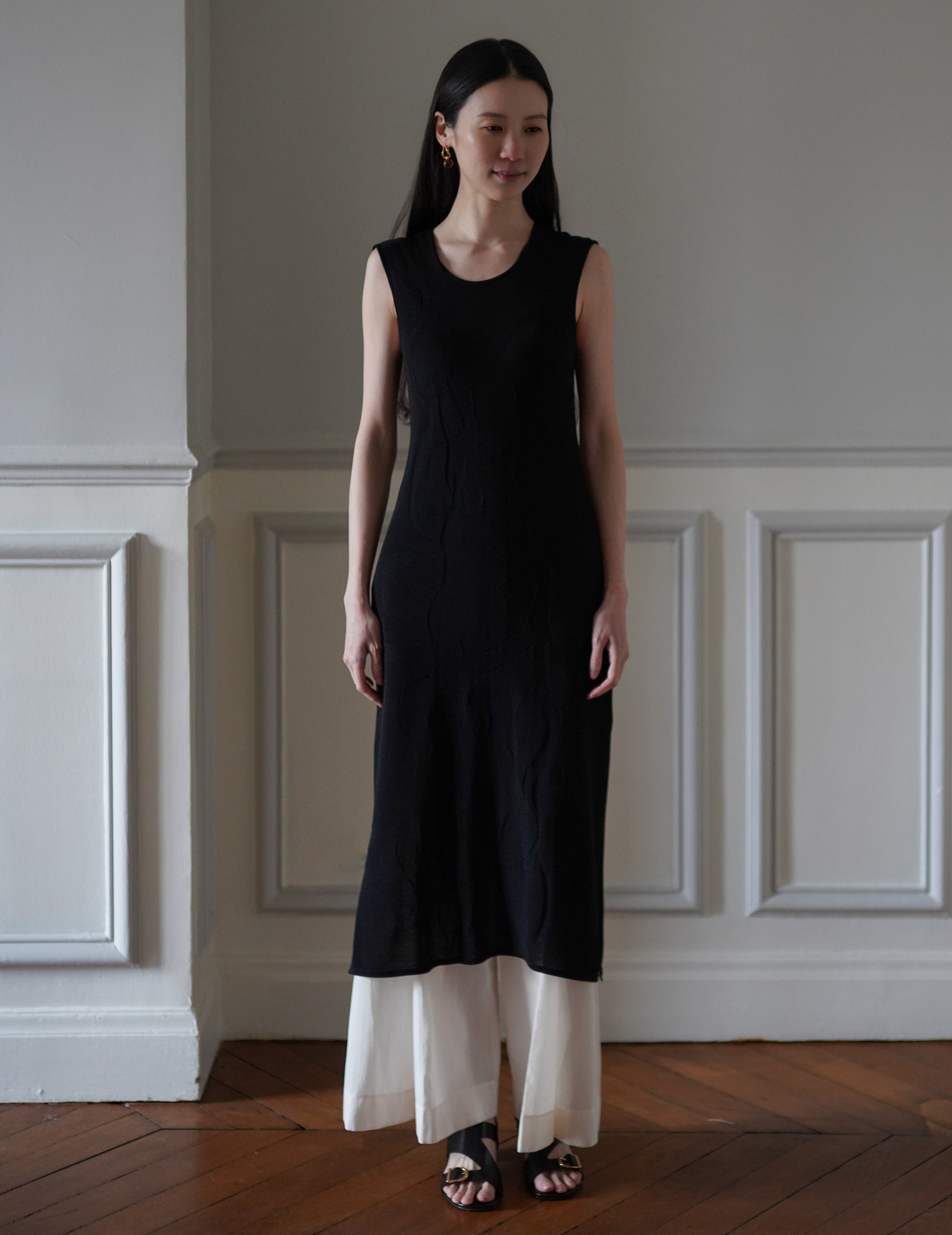 MAME KUROGOUCHI | Light Wool Max Gabadine V-Neck Dress．Navy