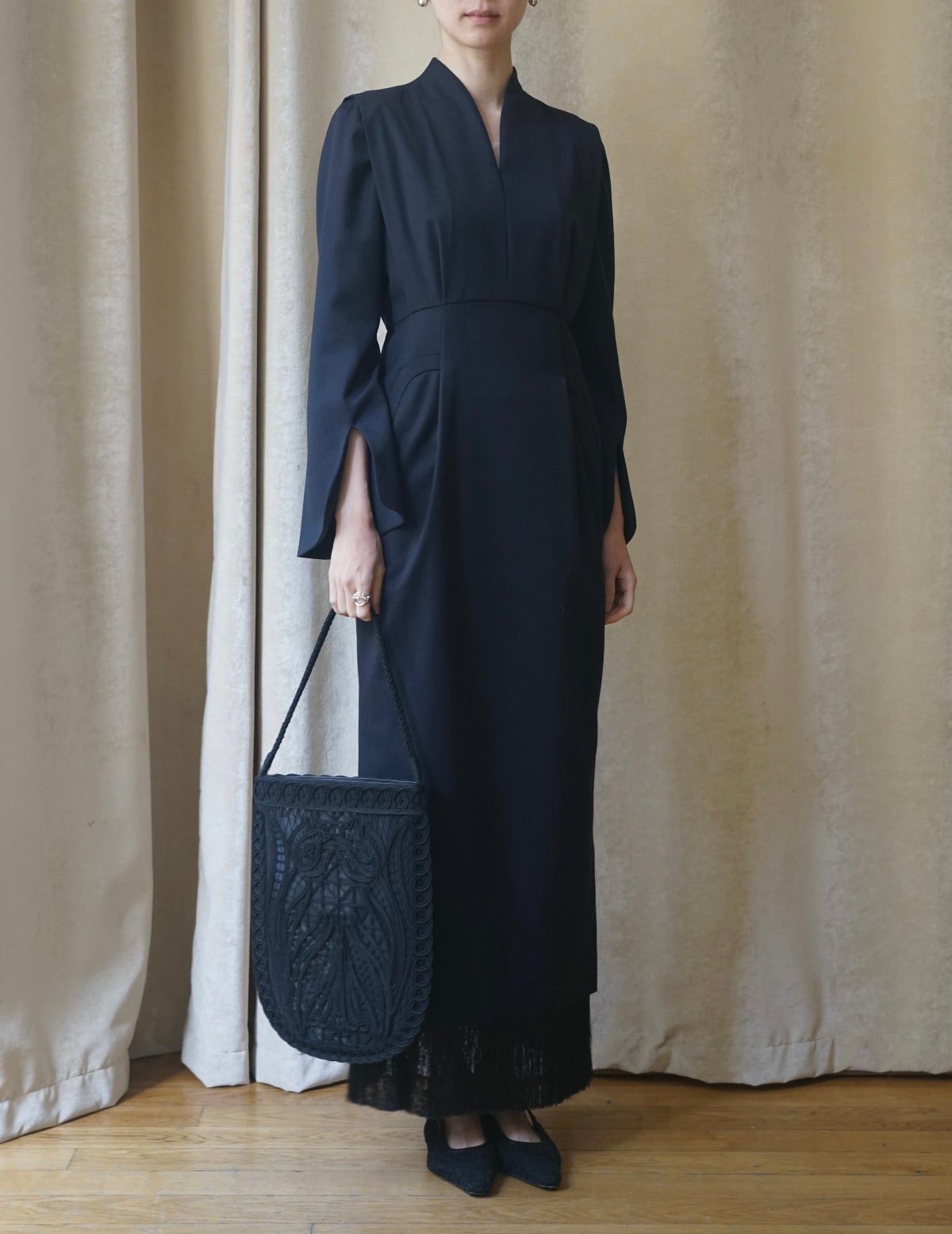 MAME KUROGOUCHI | Cording Embroidery Round Tote Bag・Black MAME KUROGOUCHI | Cording Embroidery Round Tote Bag・Black