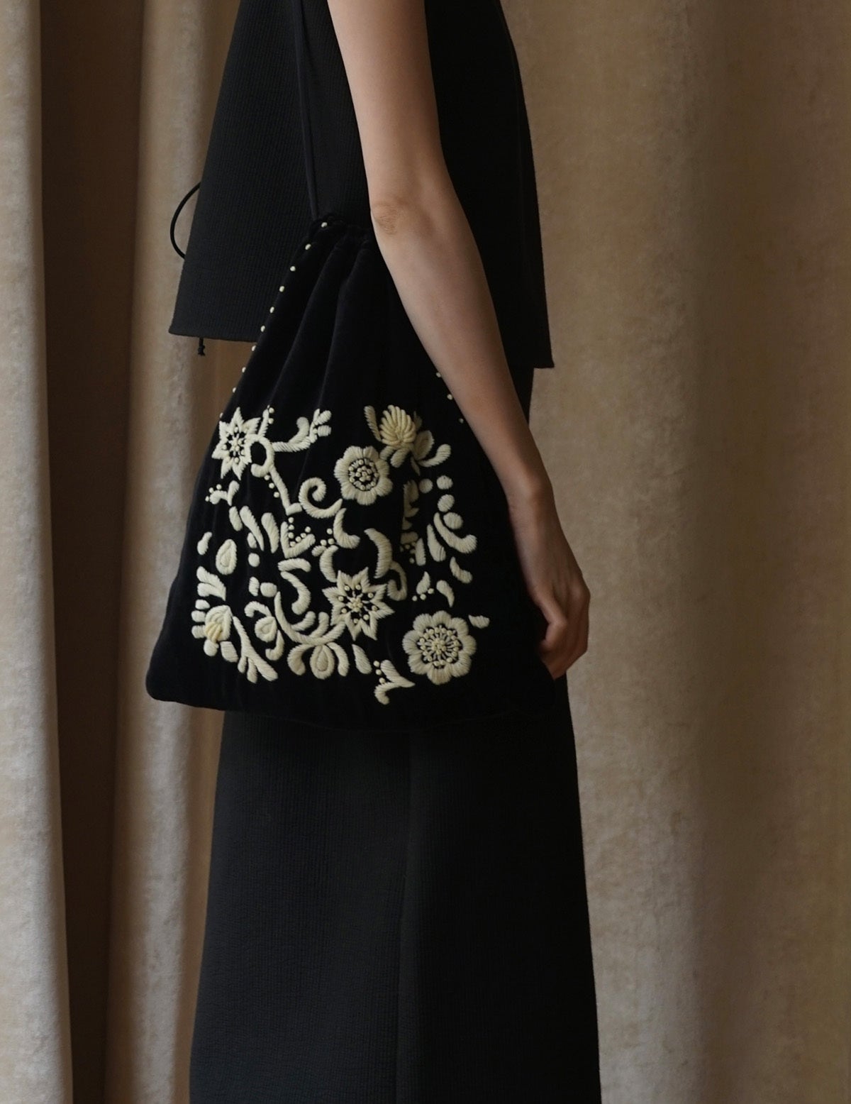 Khadi and Co | Velvet Bag - Black