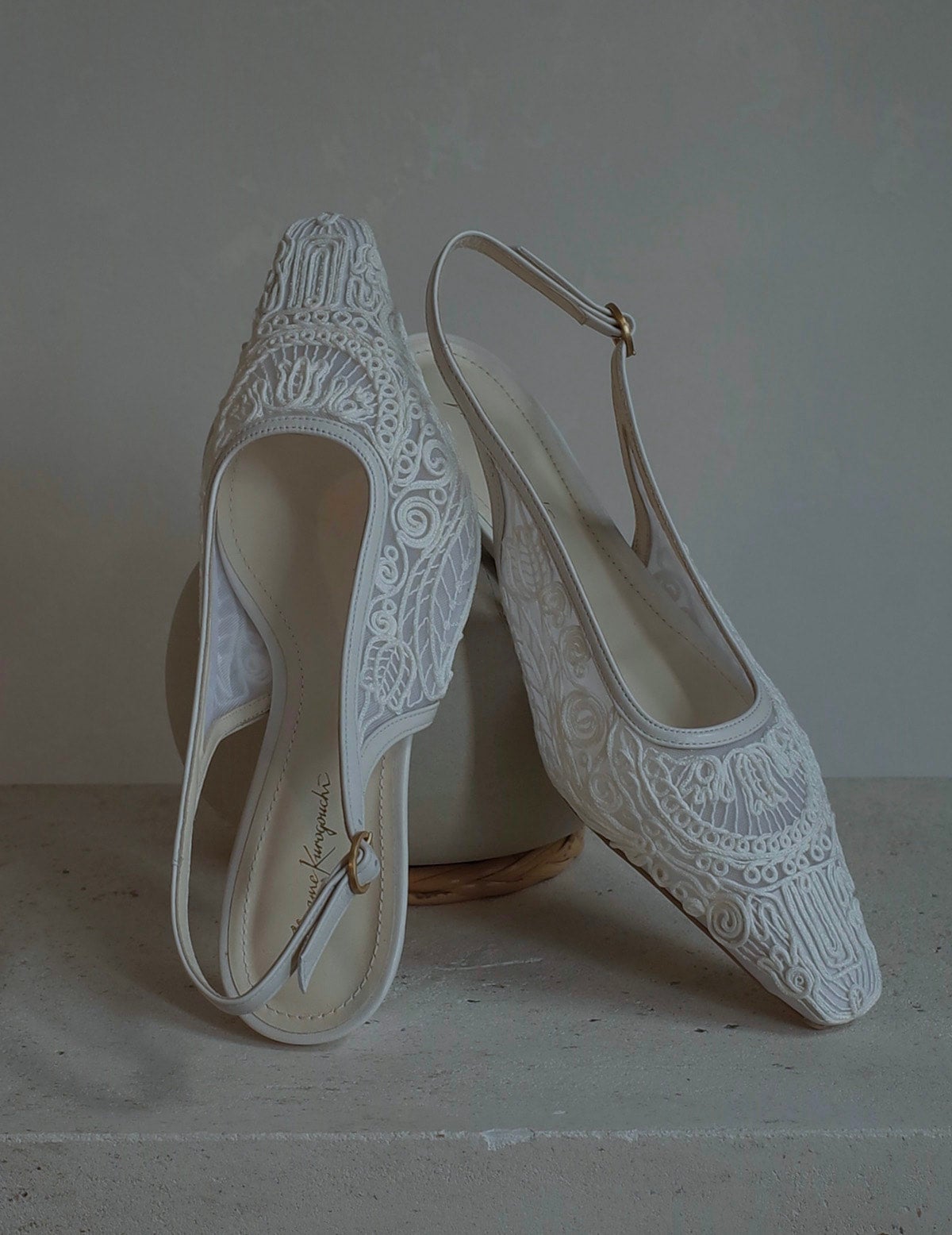 Mame Kurogouchi | Cording Embroidery Sling Back Heels．White | Une 